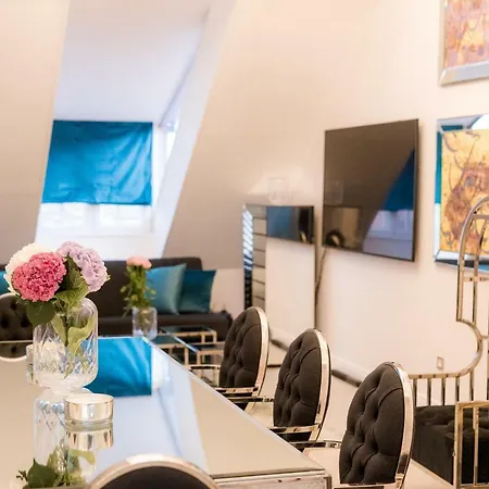 Ab - The * Liubliana